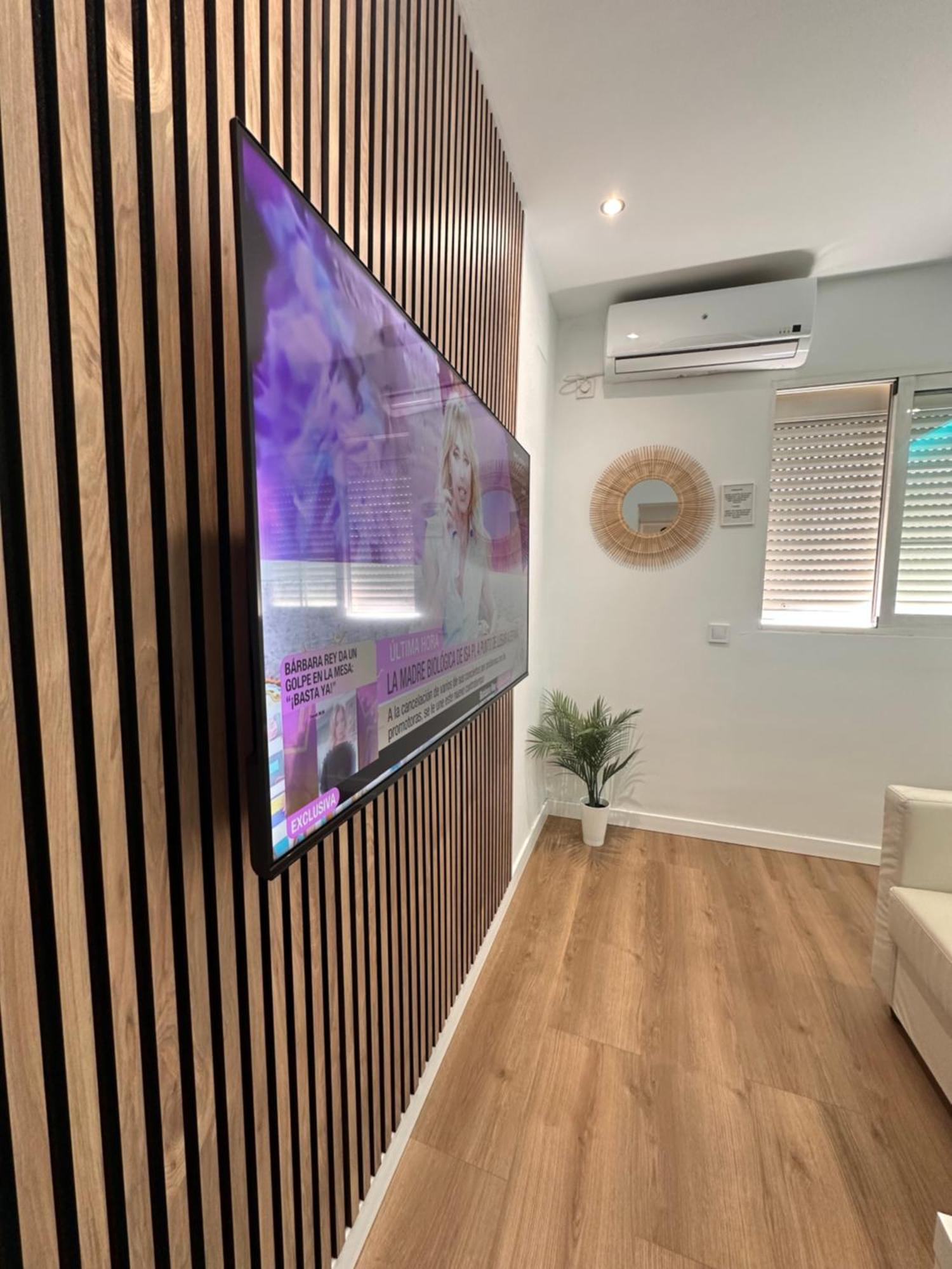 Claveles De Luxe Apartment มาลากา ภายนอก รูปภาพ