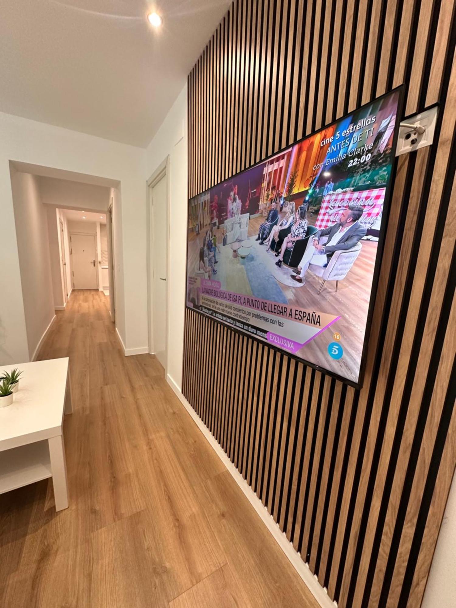 Claveles De Luxe Apartment มาลากา ภายนอก รูปภาพ